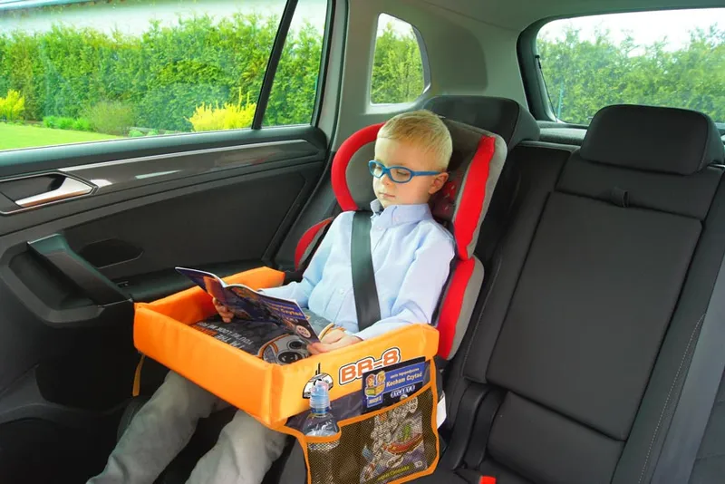 BB8 – Universal Lekbord till bilbarnstol med förvaring