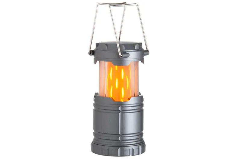Campinglampa med LED-eldslåga
