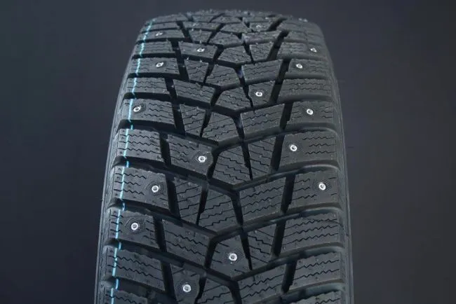 Hankook Winter i*Pike LV RW15 ( 205/65 R16C 107/105R, Dubbade SBL )