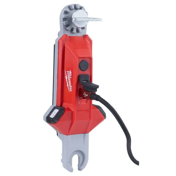 Milwaukee 4933493968 Lampa med batteri och laddare