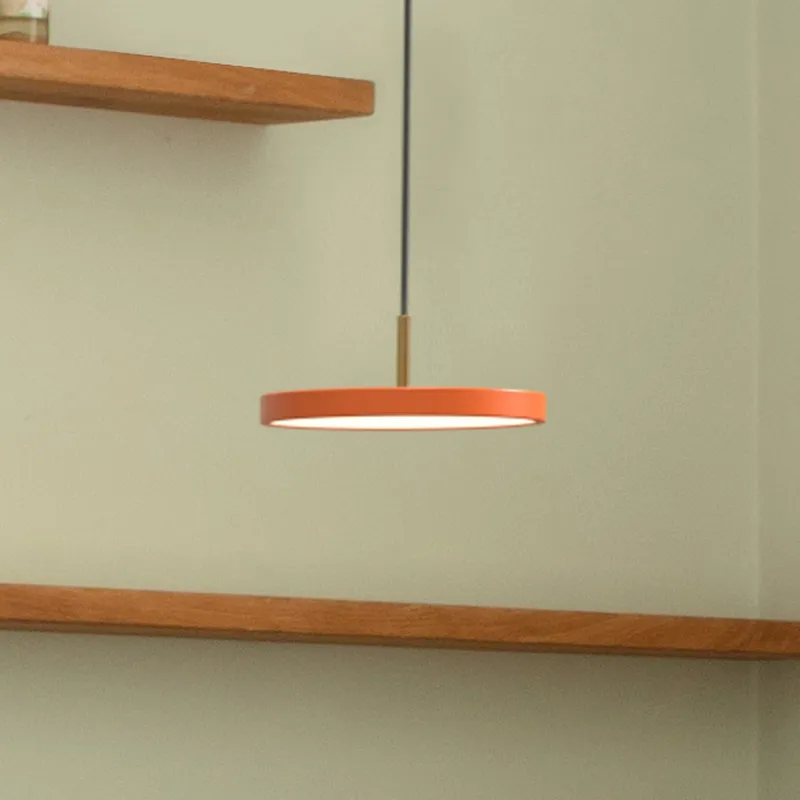 Asteria pendellampa Micro V2 Orange - UMAGE Asteria Micro V2 - Vardagsrum - Skandinavisk - Metall - Med en ljuskälla