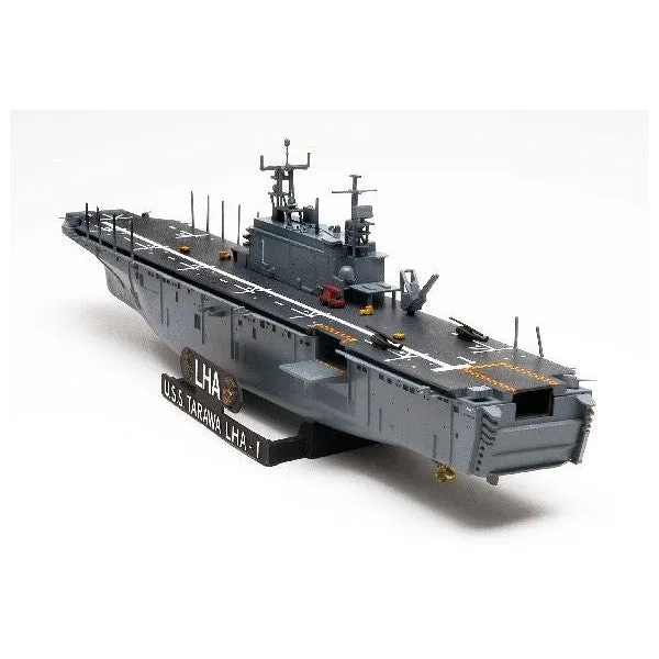 REVELL 1:720 Assault Ship USS Tarawa LHA-1 05170