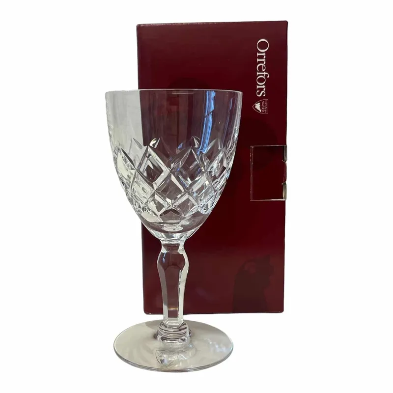Orrefors – Karolina – Rödvinsglas med originalkartong Design Gunnar Cyren