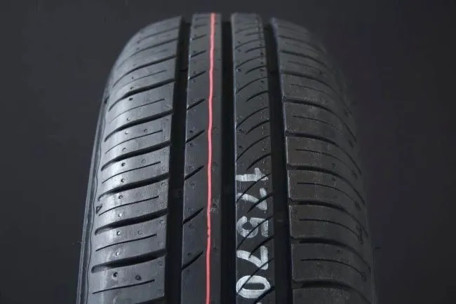 Kumho EcoWing ES31 ( 175/80 R14 88T 4PR )