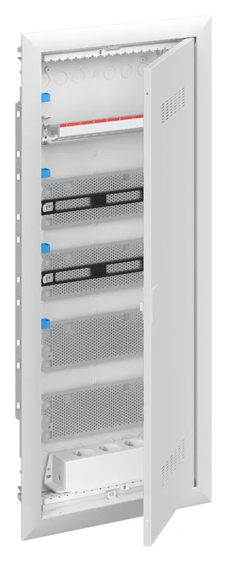 ABB UK600 2CPX031386R9999 Normcentral infälld, patch, ventilerad dörr 5-radig