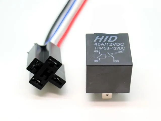 40A relä 12v + hållare för inkoppling av tex extraljus xenon eller ledramp