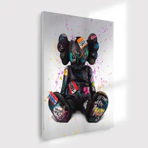 Canvas - KawsHypebeast / Familj