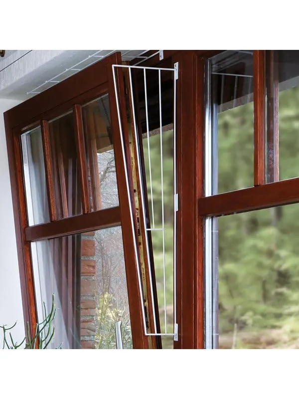 Trixie Protective grille for windows top/bottom 65 × 16 cm white