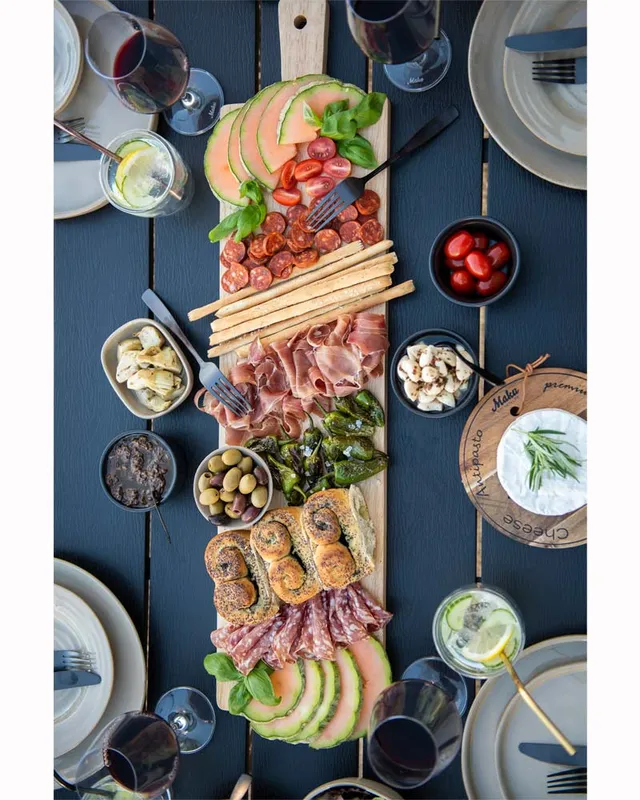Lång Skärbräda i trä – Tapas 79 x 19 cm