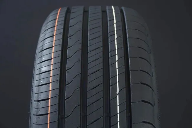 Goodyear EfficientGrip Performance 2 ( 235/55 R17 103H XL, EDR )