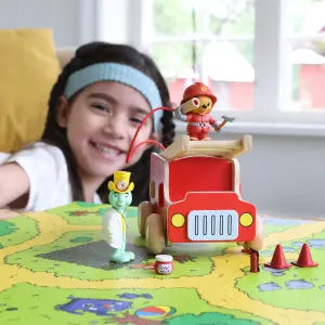 Bamse leksaksbil brandbil i trä