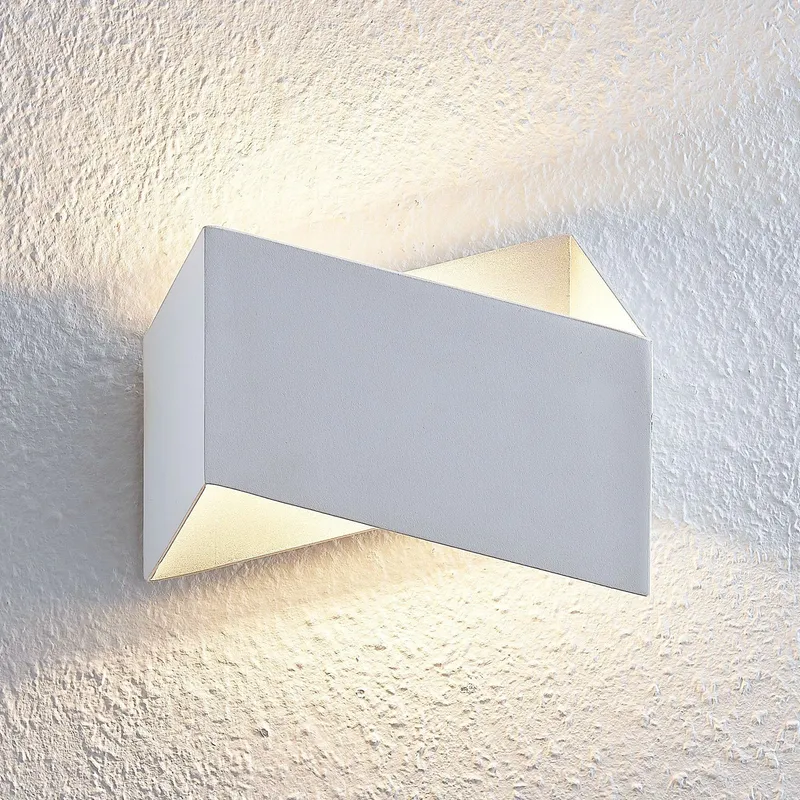 Assona Vägglampa White/Silver – Arcchio – Vardagsrum – Modern – Metall – Vinklad