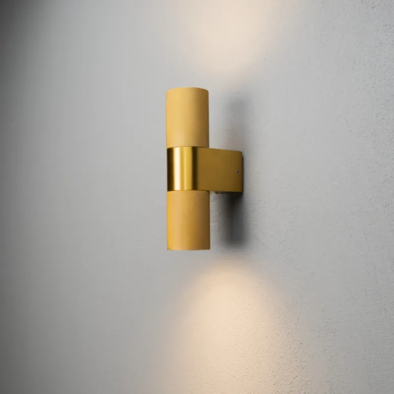 Temi Vägglampa upp/ned LED GU10 guld med Klart glas