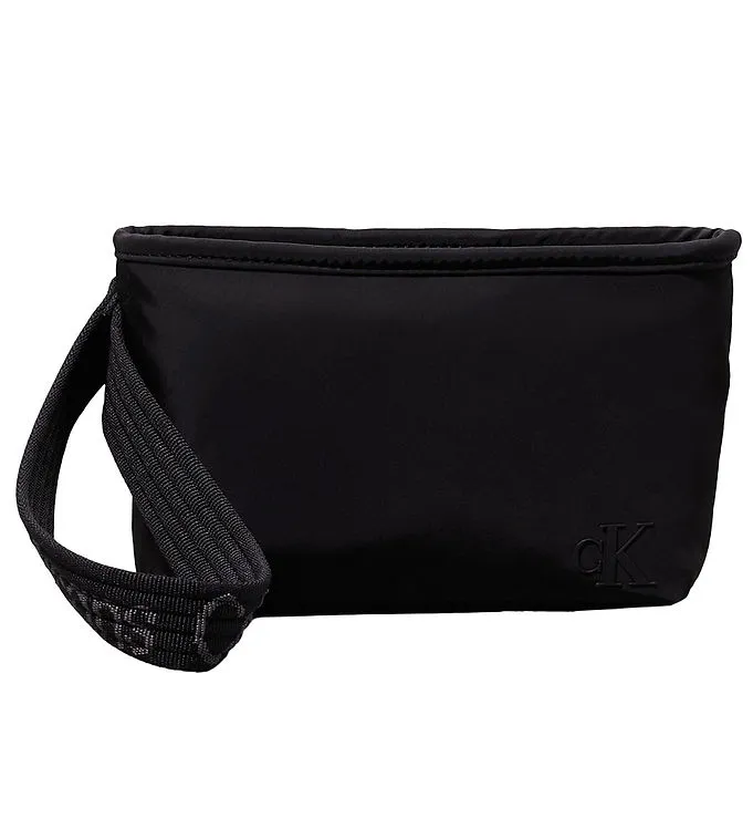 Calvin Klein Skötväska - Messenger - Svart m. Logotyper