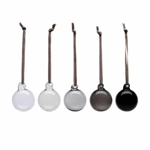 Iittala – Julgrans dekoration – 5 st gråa Glas äpplen Design Oiva Toikka
