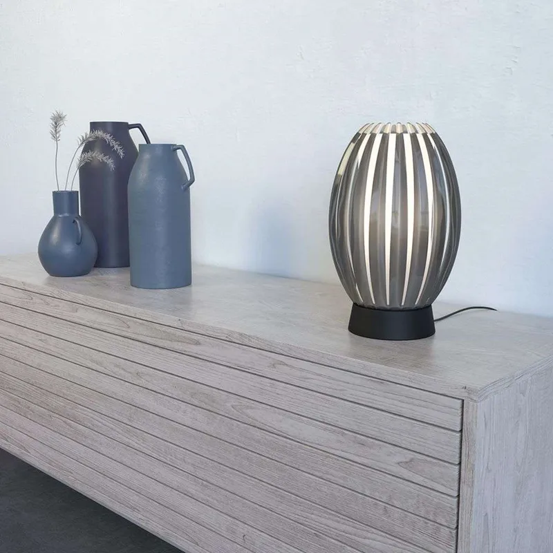 Tentacle bordslampa M svart/rökfärgad - Herstal – Vardagsrum – Glas