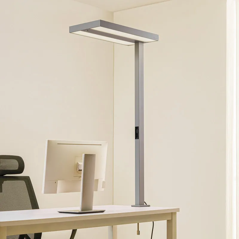 Logan LED-klämlampa silver dimbar, sensor - Arcchio - Arbetsrum / hemkontor - Modern - Aluminium - Med flera ljuskällor