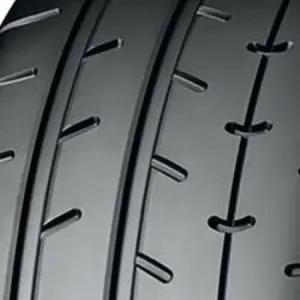Yokohama Advan A052A ( 325/30 R19 105Y XL )