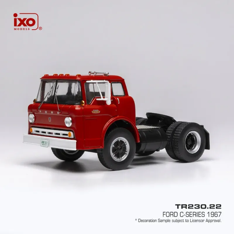 Ford C-600 – 1967 – Röd – Ixo Models – 1:43