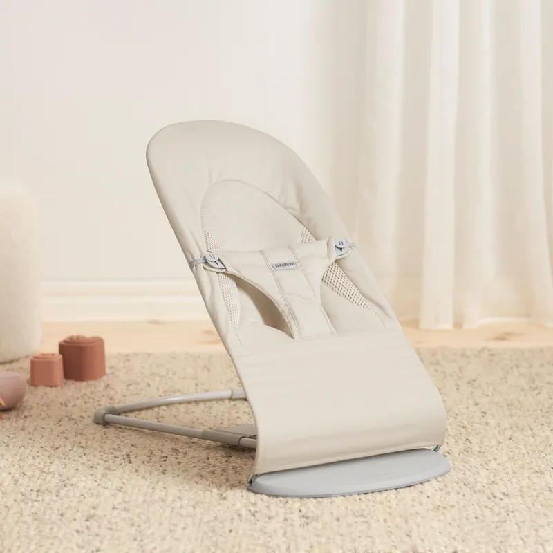 BabyBjörn Bliss Tri Fabric Babysitter Vävd/Jersey, Ljusbeige – Bäst i test