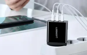 ED013 Väggladdare 3x USB 2.4A - Svart
