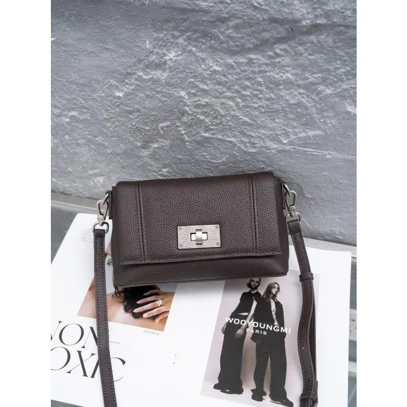 Lær Enkel Skulder Crossbody Veske Mote Alt-i-ett Høy Følelse Diagonal Liten Firkantet Veske Dameveske 20*14.5*9CM