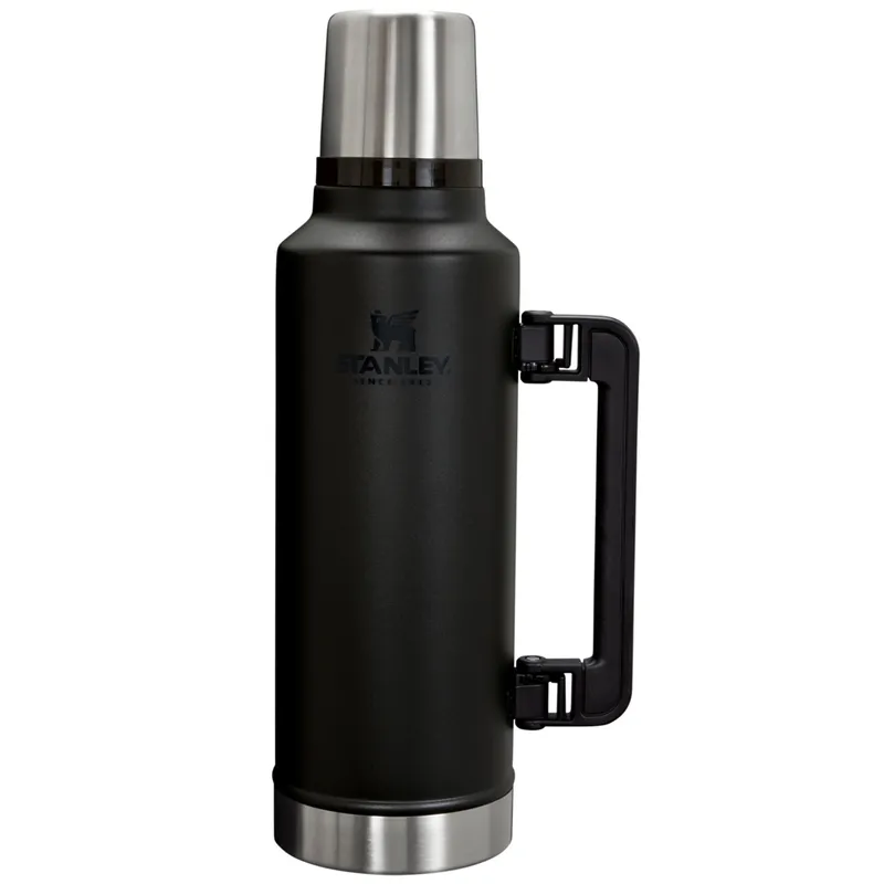 Stanley Classic Legendary Bottle 1,9 L Black 2.0