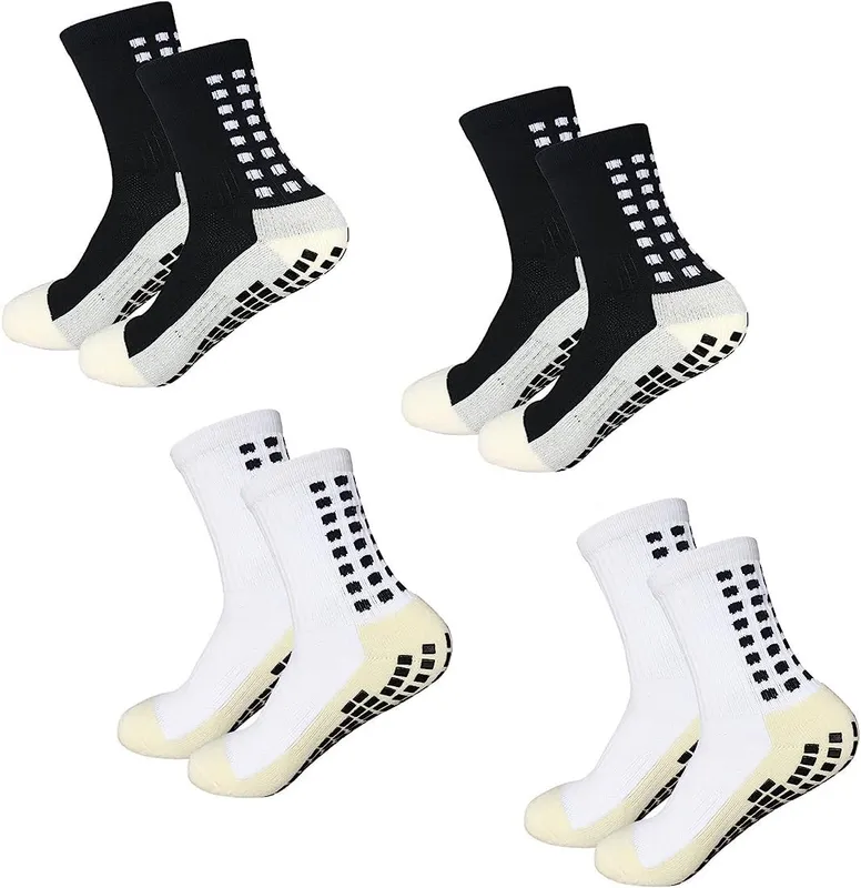 4 Par Herrfotbollssockor Anti-halk Halkfria Greppkuddar för Fotboll Basket Sport Greppstrumpor One Size (#4670)
