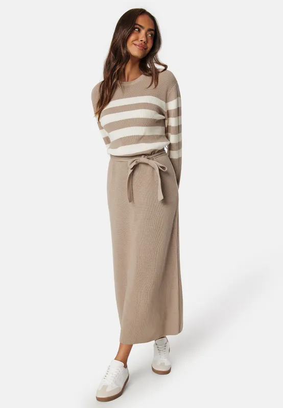 Striped O-neck Knitted Dress (#6173)