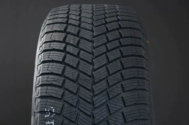 Pirelli Ice Friction ( 255/40 R20 101H XL Elect, Nordiska vinterdäck, PNCS )