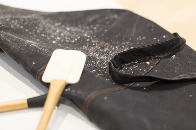 Slickepott med handtag i bambu