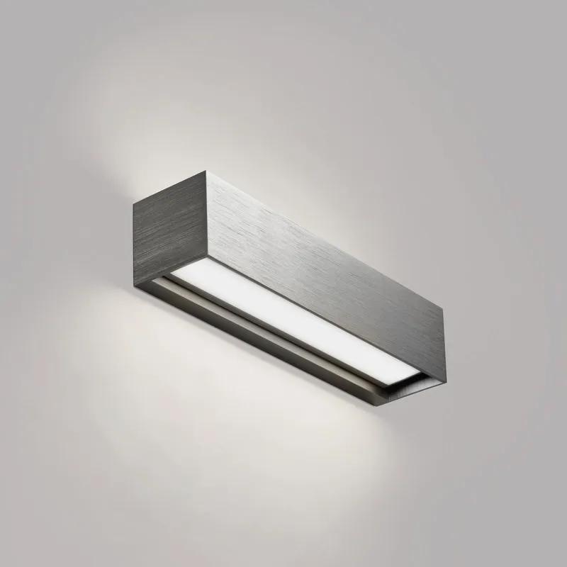 Linea W2 LED-vägglampa titangrå 30 cm CCT IP54 - Light-Point - Vardagsrum - Design - Aluminium - Med flera ljuskällor