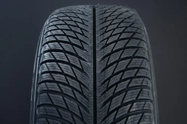 Michelin Pilot Alpin 5 ( 235/65 R17 104H EV Suitable, MO, SUV )