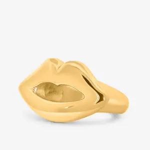 Kiss Me Ring (#0898)