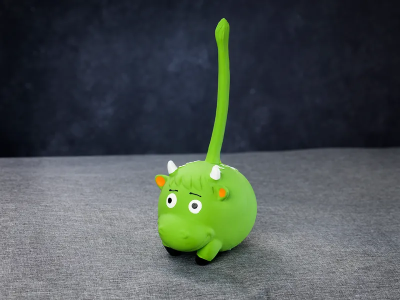 Dogman Hundleksak Latex Grön Tjur med Pipleksak 21cm