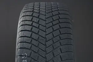 Pirelli Ice Friction ( 255/60 R19 113H XL, Nordiska vinterdäck )