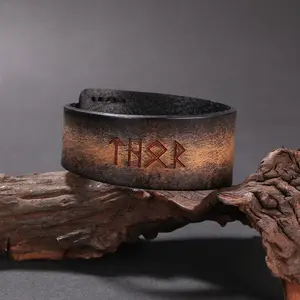 Armband Thor-ᛏᚺᛟᚱ Läder (flera färger)