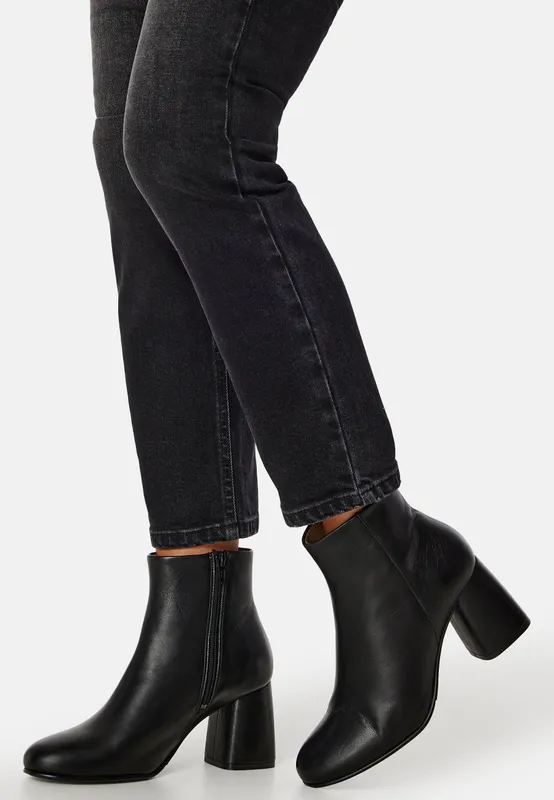 Alva Leather Boot