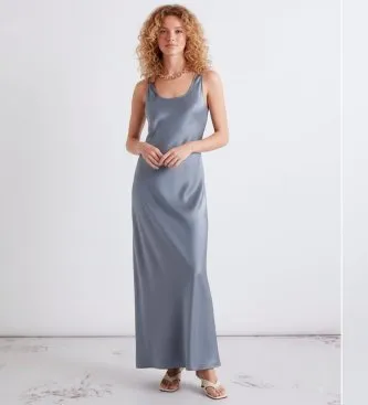 Marella för kvinnor. 2613221211200 Millovale klänning blå (40), Parti, Polyester, Ärmlös / Hängselbyxor