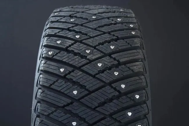 Goodyear Ultra Grip Ice Arctic ( 175/65 R14 86T XL, Dubbade )