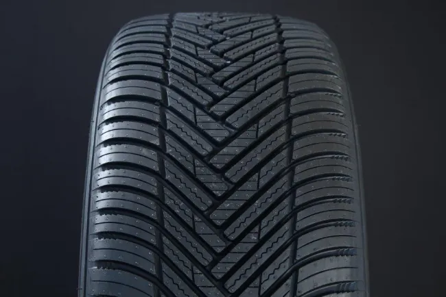 Hankook Kinergy 4S² H750 ( 165/60 R14 75H 4PR SBL )