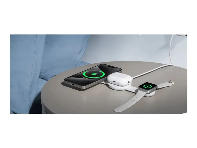 Anker MagGo Wireless Charging Station (3-in-1 Foldable Pad) - White