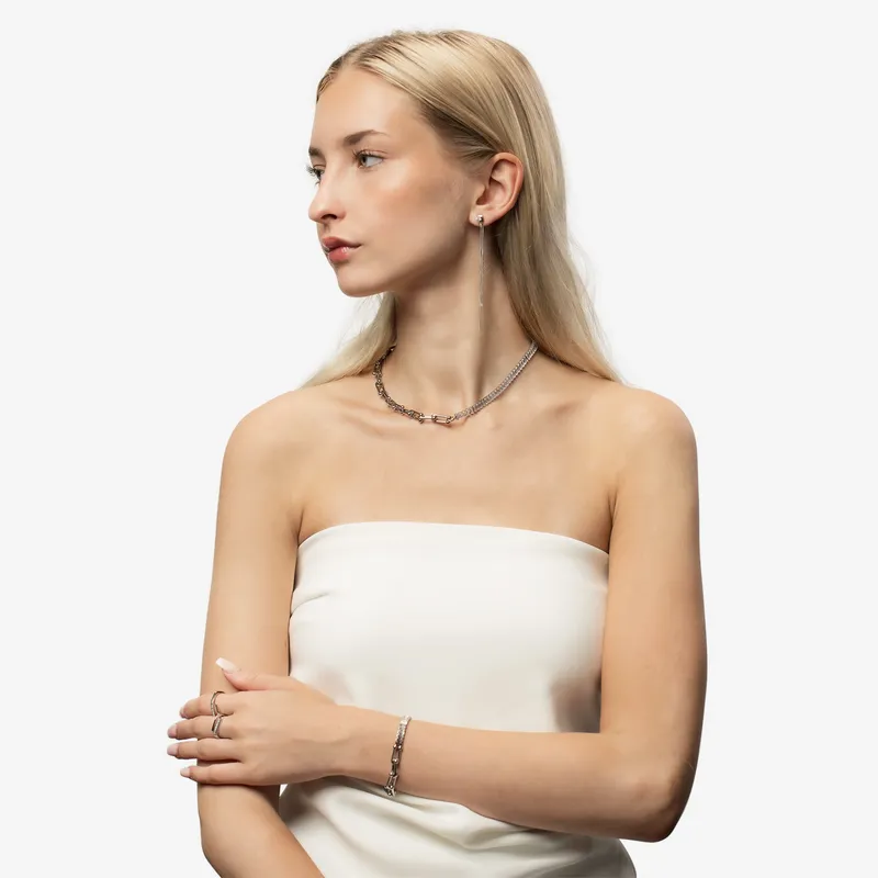 Caroline Halsband